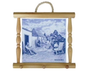 Suporte de panos em madeira natural com azulejo 15x15 cm motivo Vimes