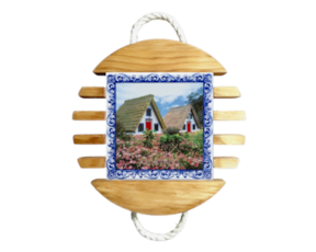 Base de tacho em madeira natural com azulejo 15x15 cm motivo casa santana