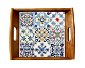 Tabuleiro asa lisa envernizado com azulejo decorado 15x15 cm multi-padrão