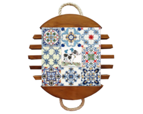 Base de tacho em madeira envernizada com azulejo decorado 15x15 cm multi-padrão vaquinha