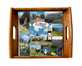 Tabuleiro asa lisa em madeira envernizada com azulejo decorado 15x15 cm motivo paisagens - portas da cidade