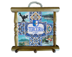 Suporte de panos em madeira natural com azulejo decorado 15*15 cm motivo Terceira - Açores