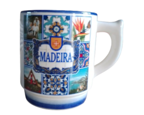 Caneca em faiança decorada paisagens arquipélago da Madeira
