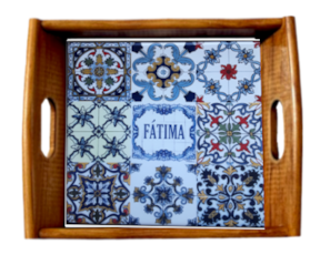 Tabuleiro asa lisa envernizado Multi-padrão Fátima  15x15 cm